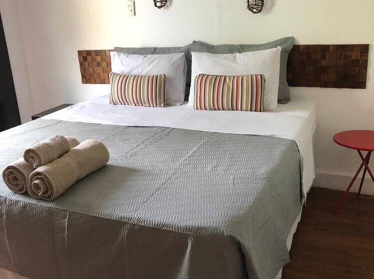 پانسیون Aloha Suites