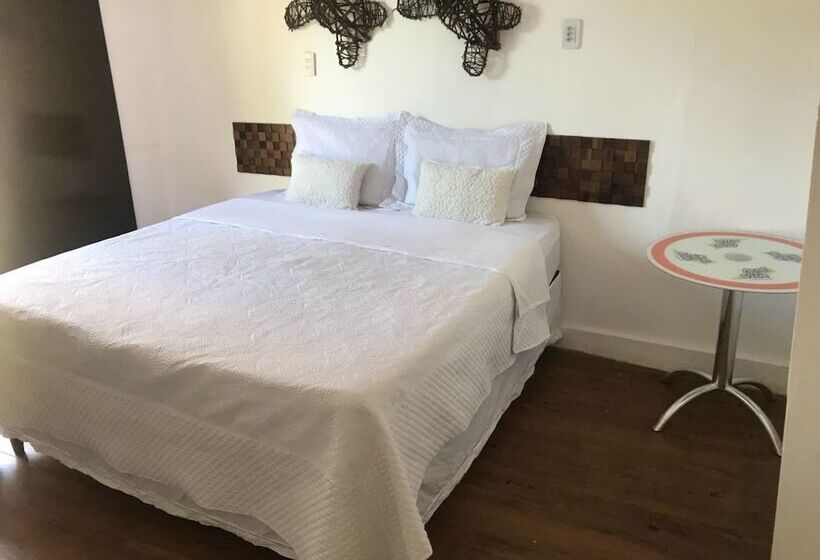 پانسیون Aloha Suites