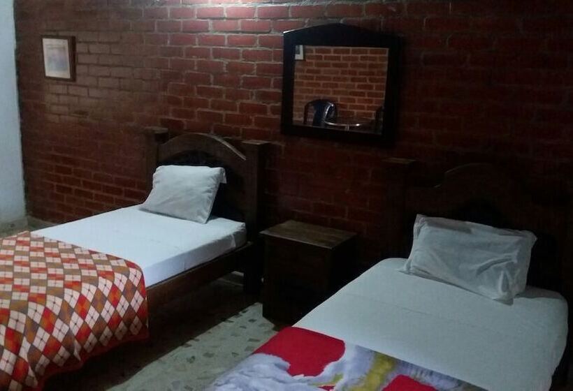 پانسیون Alojamiento Los Guaduales