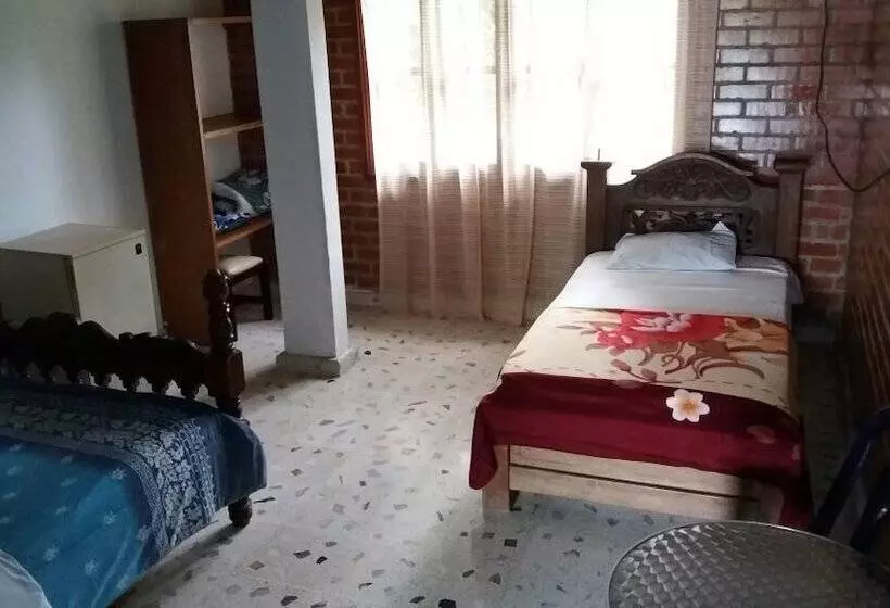 ペンション Alojamiento Los Guaduales