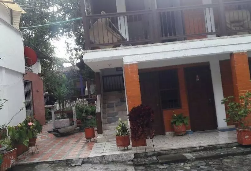 ペンション Alojamiento Los Guaduales