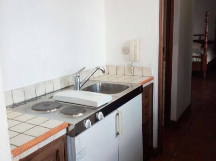 پانسیون Casa Alina