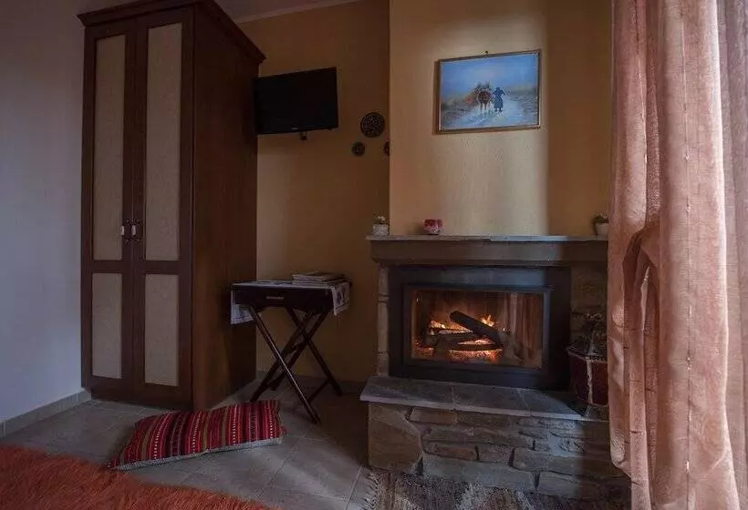 ペンション Chorostasi Guest House