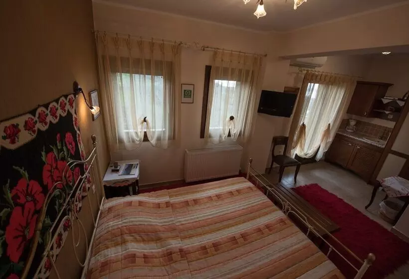 ペンション Chorostasi Guest House