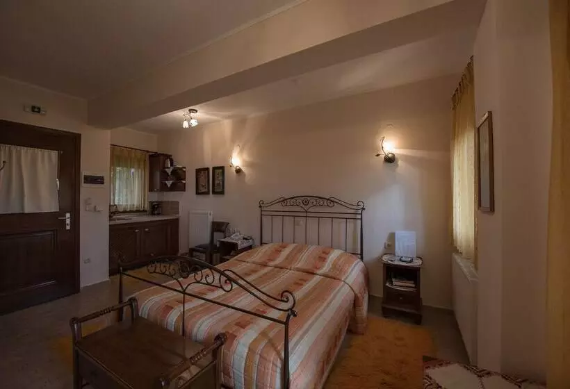 ペンション Chorostasi Guest House