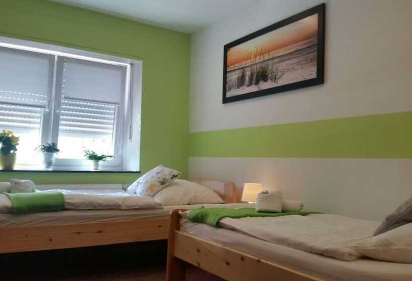 ペンション Gästehaus Am Schloss Sayn