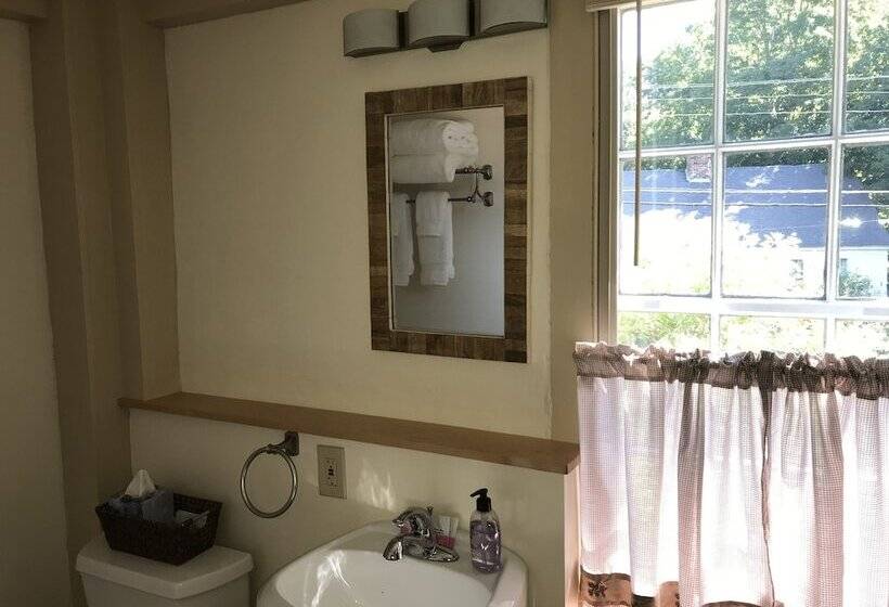 بنسيون Spring Hill Inn