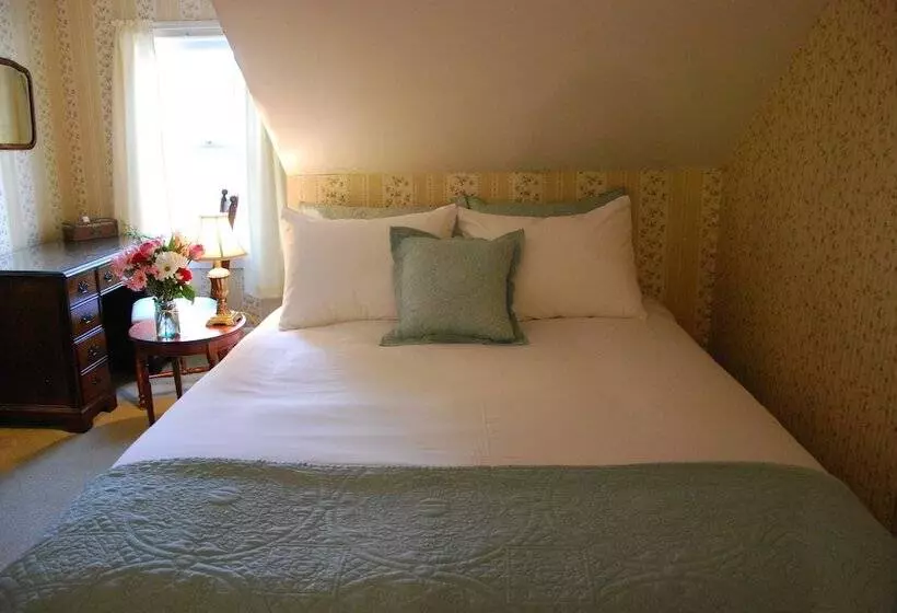 Majatalo Spring Hill Inn