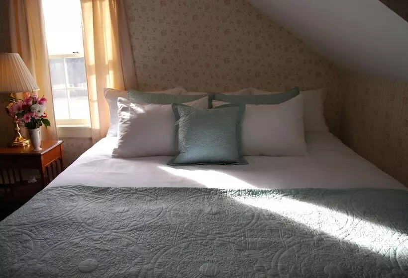 Majatalo Spring Hill Inn