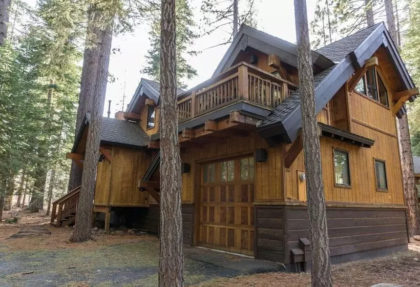 824 Beaver Pond