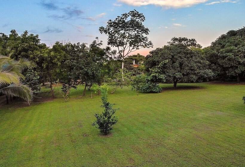 مبيت وإفطار Casa Lajagua