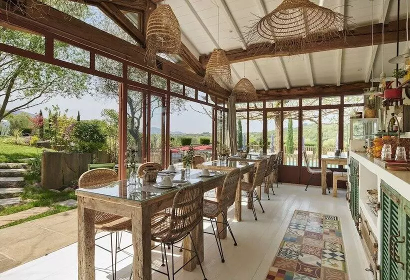 Aamiaismajoitus (B&B) Ferme Elhorga