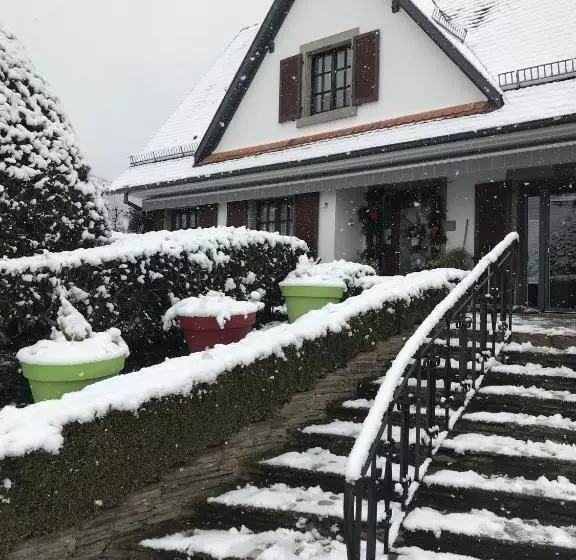 ベッドアンドブレックファースト Les Chambres Chez Christine