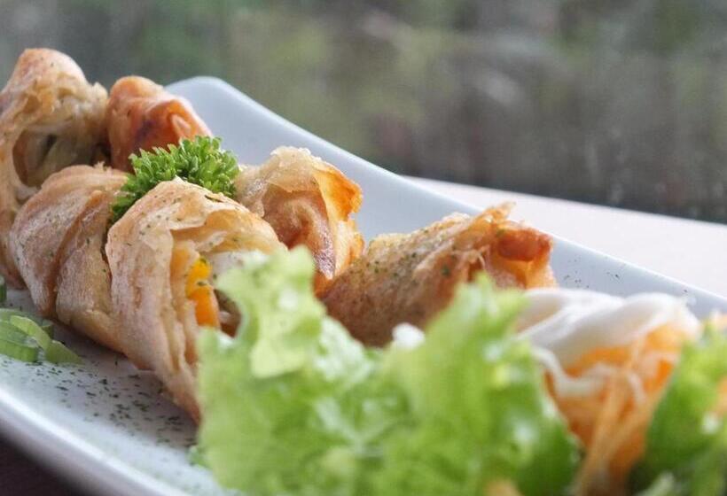 Front One Hotel Airport Solo