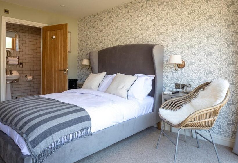 客栈  The Lion Wendlebury