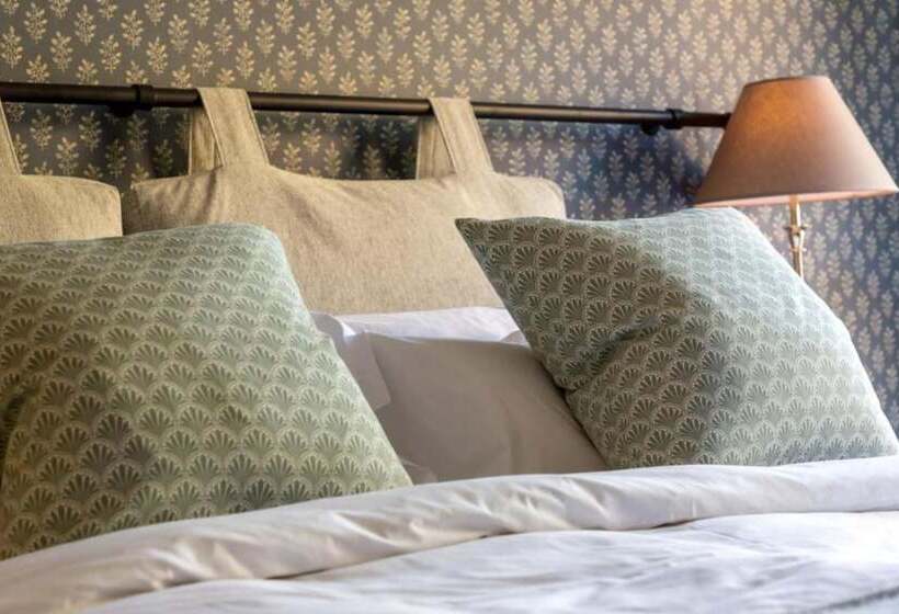 客栈  The Lion Wendlebury