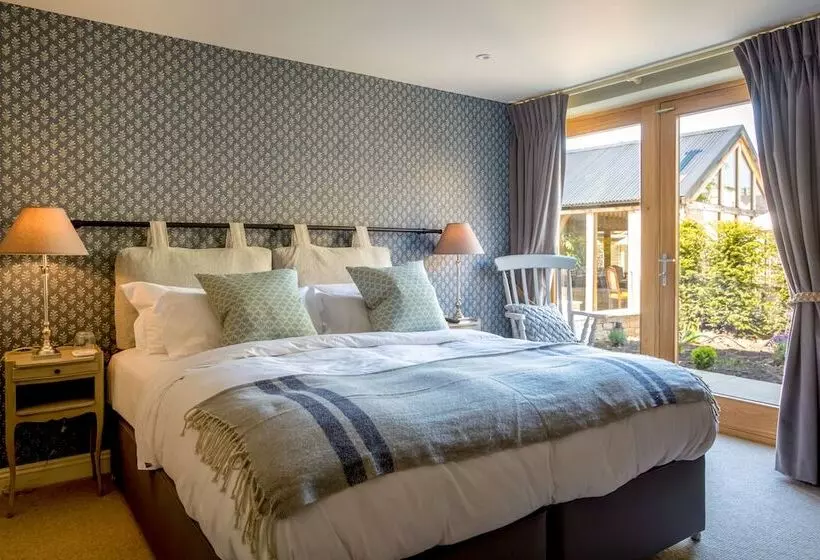 Hostelli The Lion Wendlebury