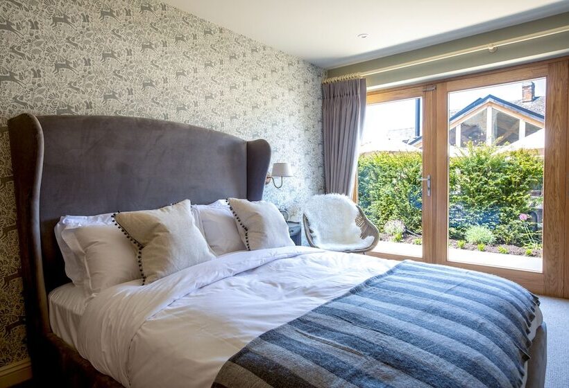 客栈  The Lion Wendlebury