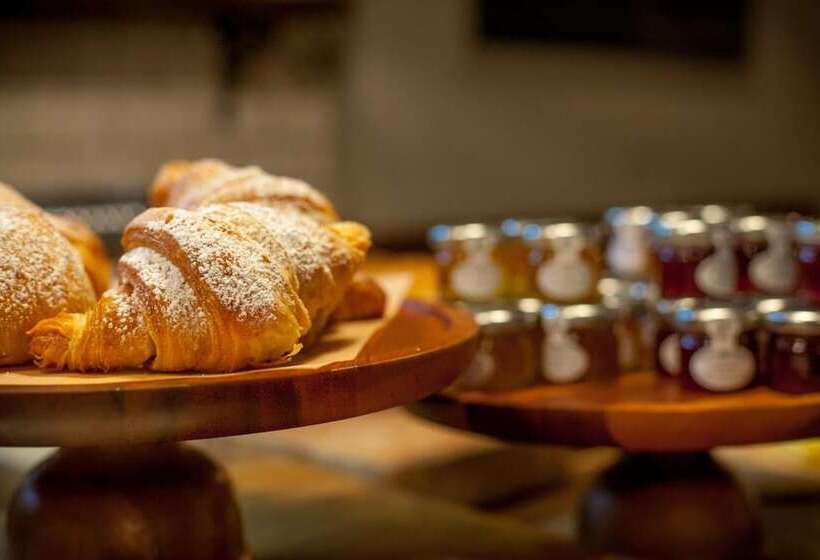 客栈  The Lion Wendlebury