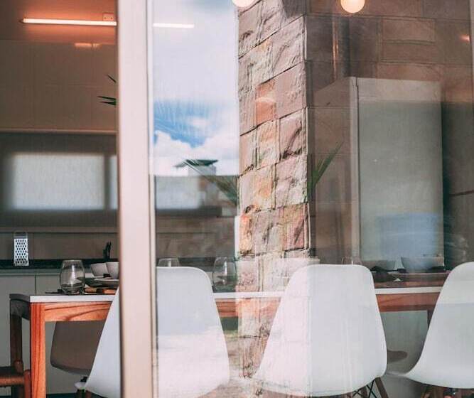 Hotel Azalea Luxury Lodge