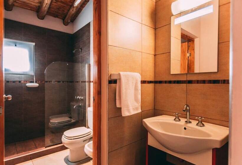 Hotel Azalea Luxury Lodge