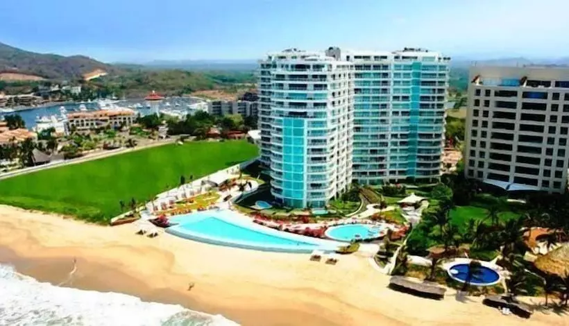 Hotelli Bay View Grand Marina 2br