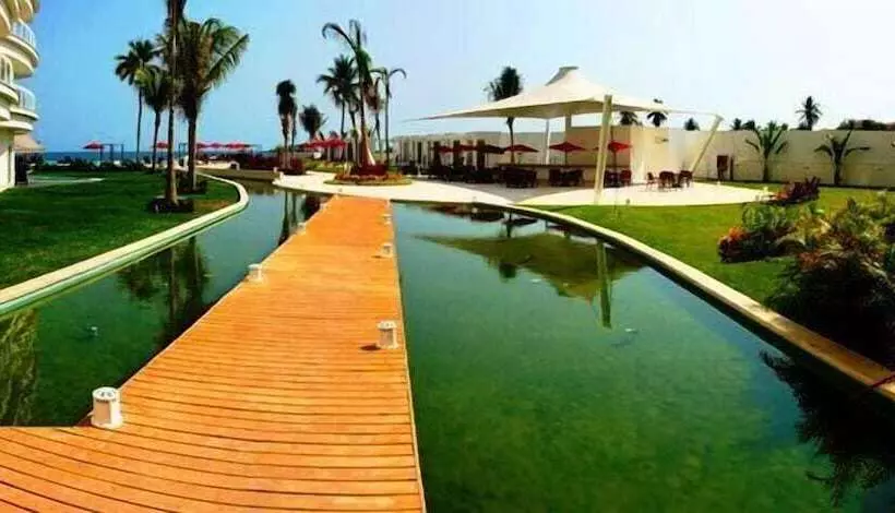 Hotelli Bay View Grand Marina 2br