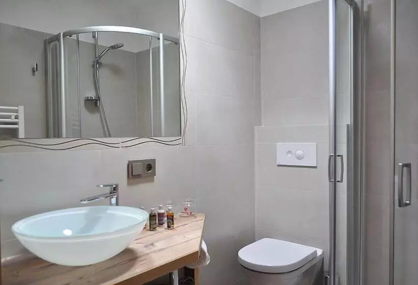 ホテル Garni Sunnwies