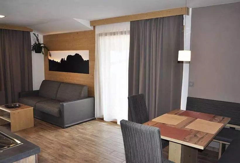 ホテル Garni Sunnwies