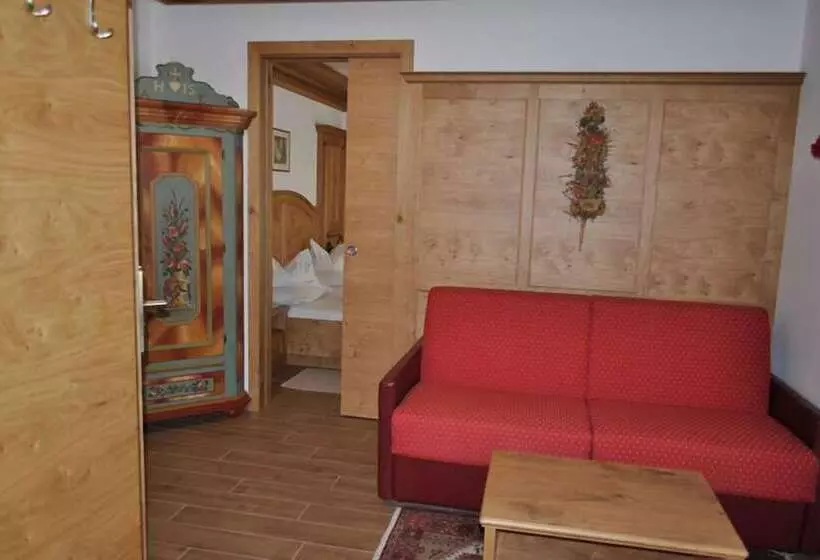 ホテル Garni Sunnwies