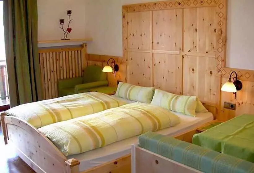 ホテル Garni Sunnwies