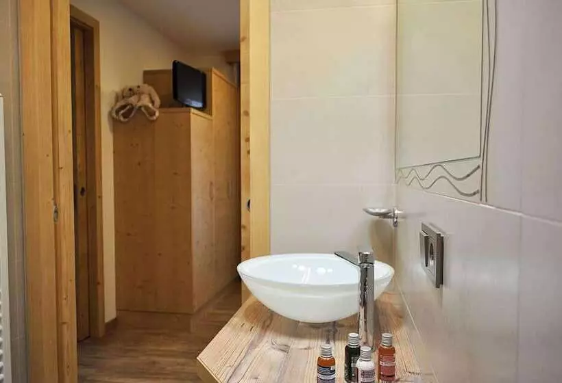 ホテル Garni Sunnwies