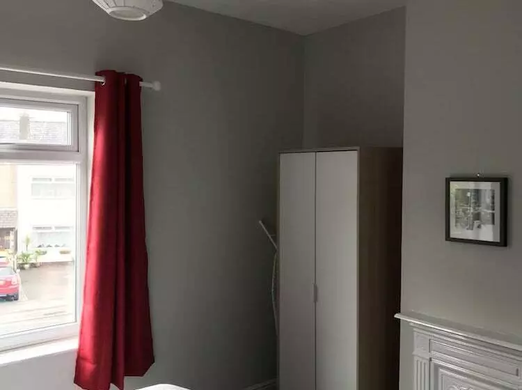 ホテル Lowton Lodge