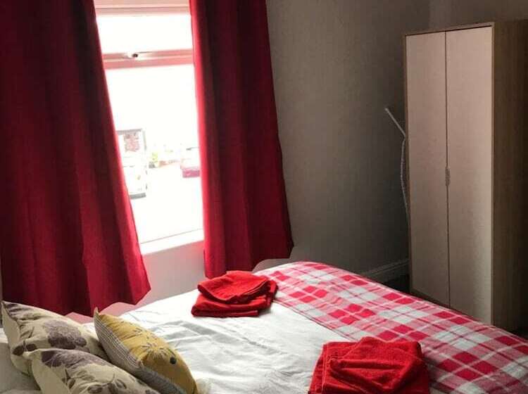 Отель Lowton Lodge