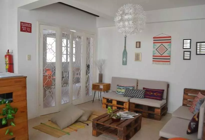 هتل Nao Beach House