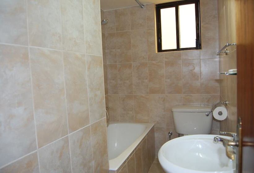 هتل Nicos & Olympia Apartments