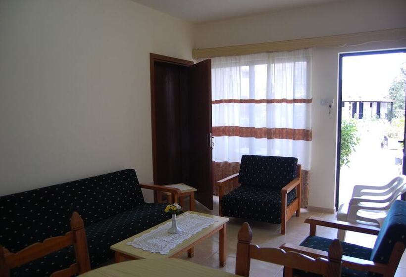 هتل Nicos & Olympia Apartments