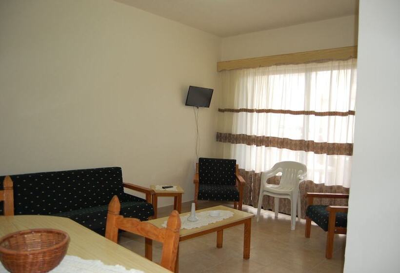 هتل Nicos & Olympia Apartments