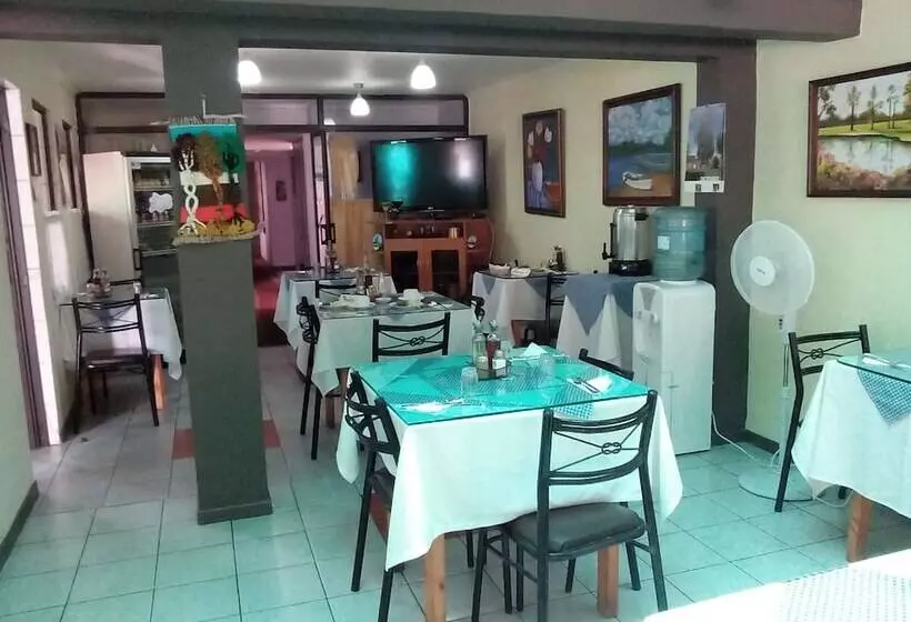 ホテル Ventura Chillan