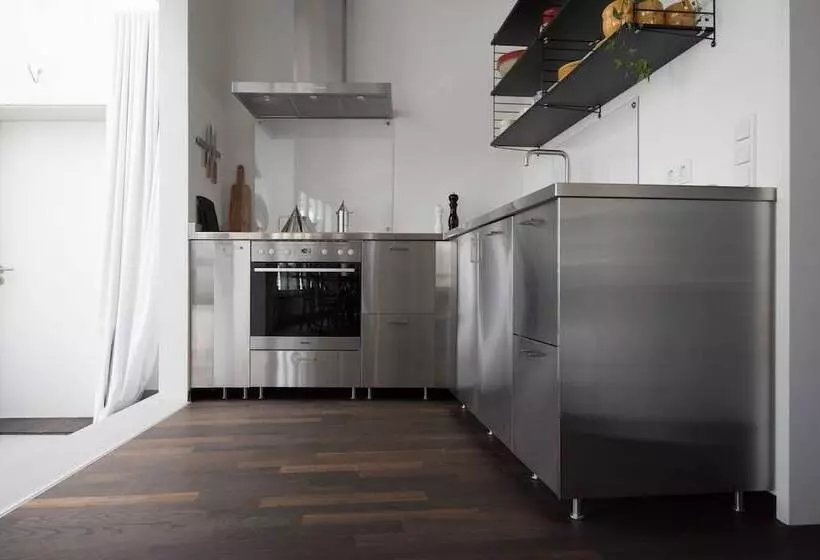 Hotelli Weimar Central Artist Loft