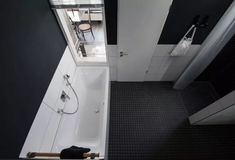 Hotelli Weimar Central Artist Loft