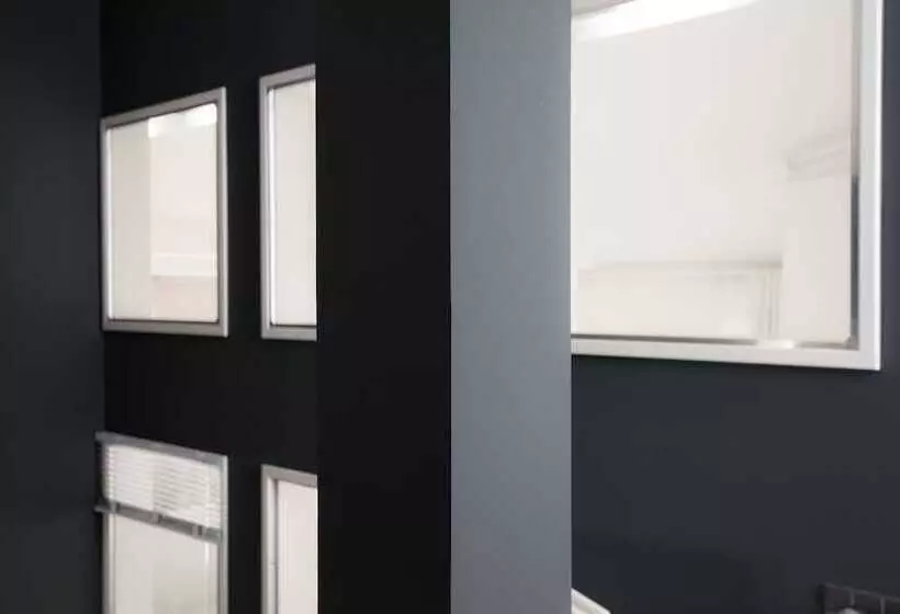 Hotelli Weimar Central Artist Loft