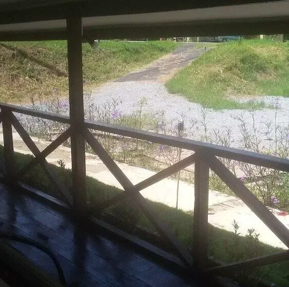 Majatalo Desa Retreat