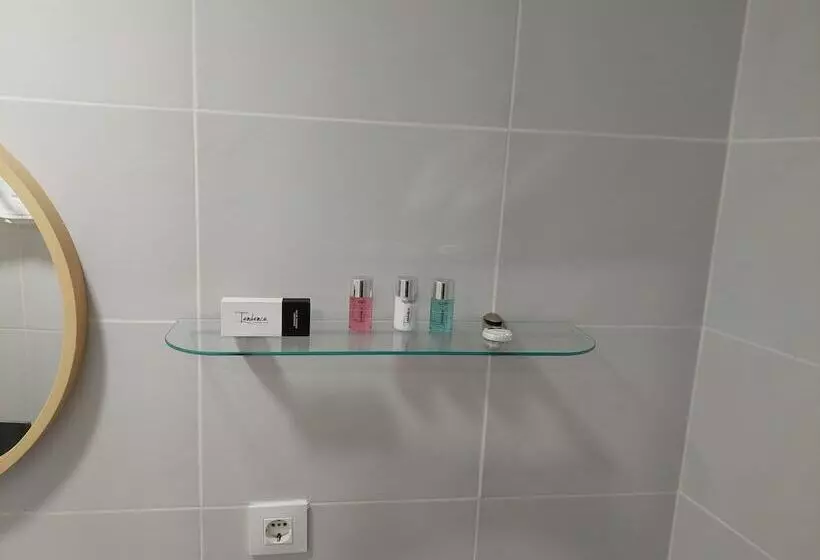 Majatalo Hostal Creus