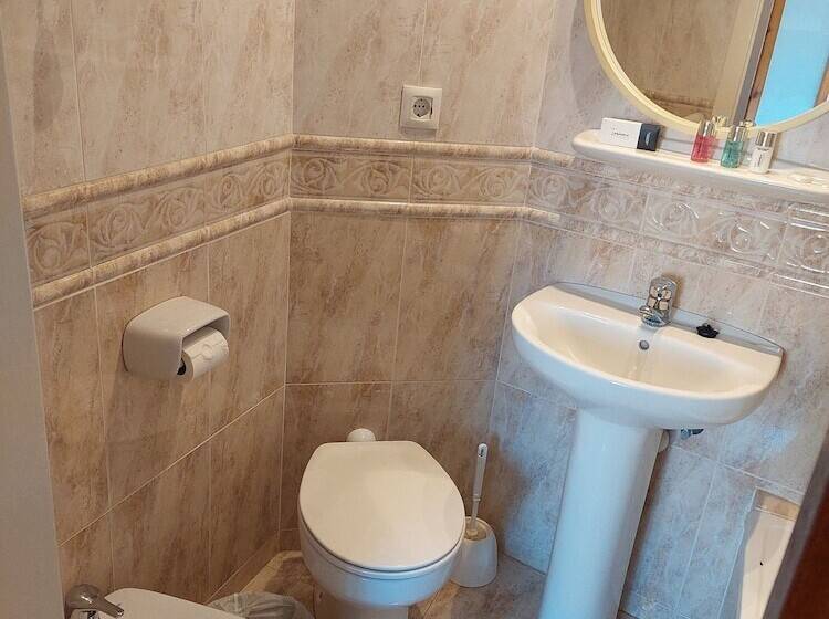 ペンション Hostal Creus