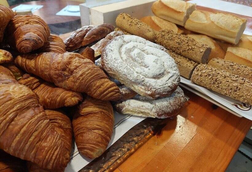 ペンション Hostal Creus