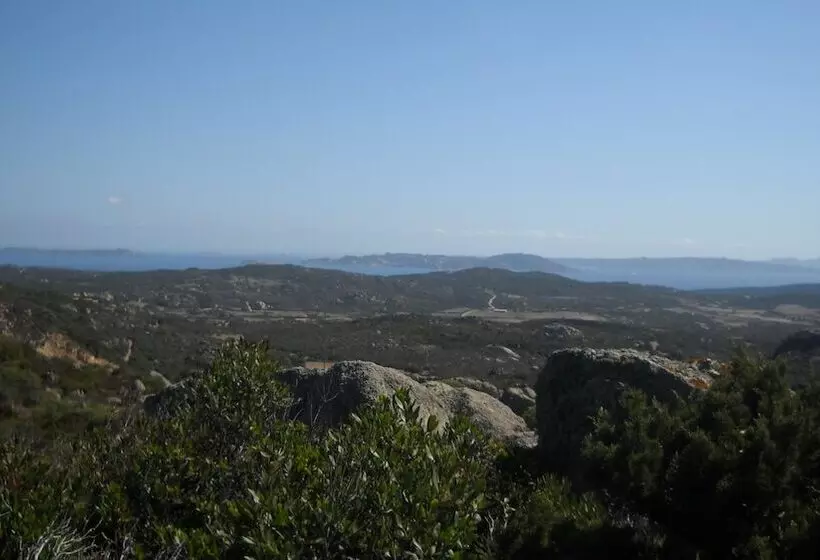 Majatalo La Cera Farm Camping B&b