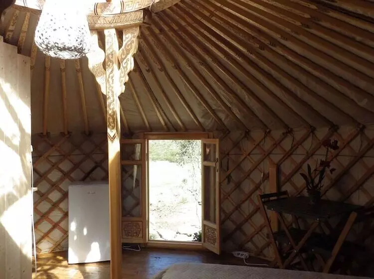 Majatalo La Cera Farm Camping B&b