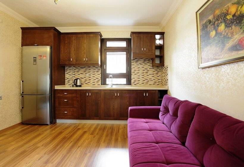 بنسيون Mercan Apart