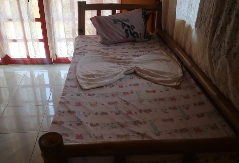 Treasure Isle Guesthouse Hostel